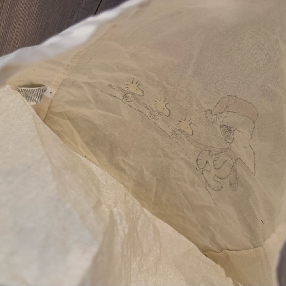 SNOOPY Santa Peanuts canvas tote from Cotton:On Foundation. - Picture 4 of 5